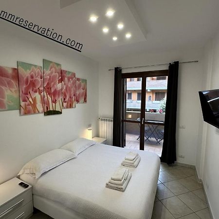 Ciclamino Appartamento Roma Infernetto Esterno foto